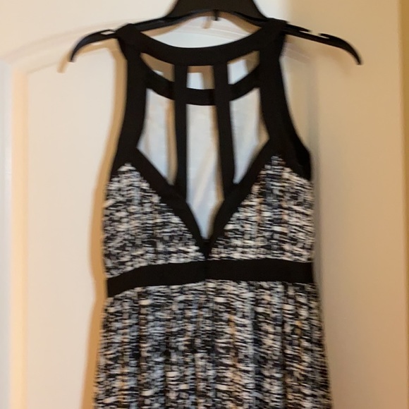 Black and white maxi dress. - Picture 5 of 6